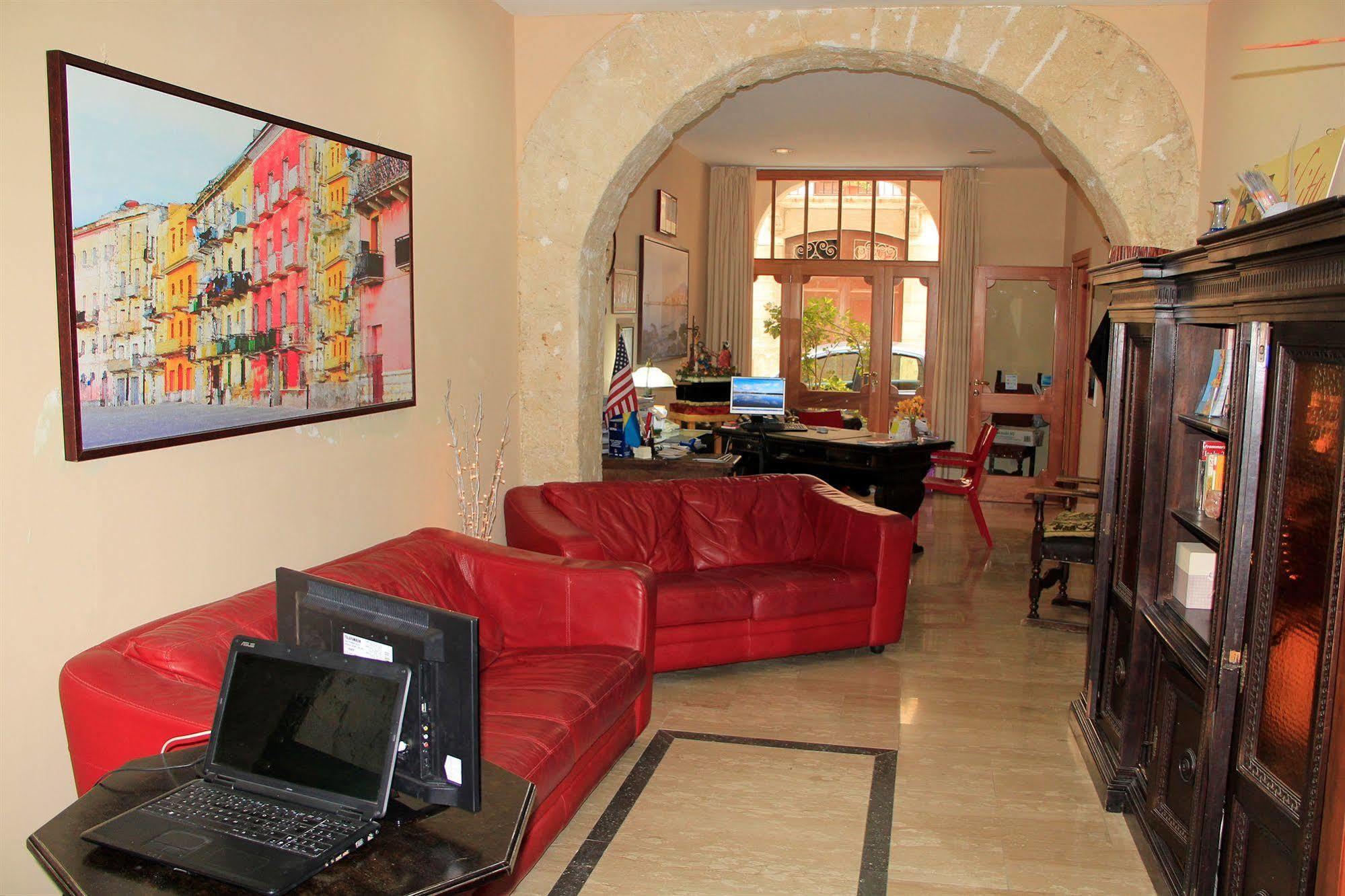 Abita Appartamenti Trapani Bagian luar foto
